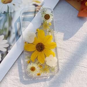 Handmade Pressed Dried yellow Flower Phone Case  iPhone 14 13 12 11 Pro Max Case iPhone 14 Plus iPhone XR X XS Max Phone case