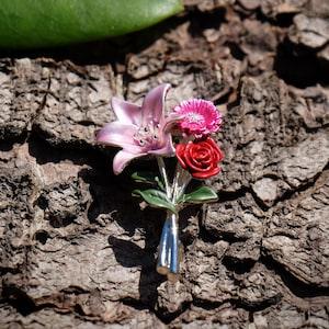 Lily, Gerbera and Rose Flower Bouquet Brooch