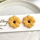 Sunflower Polymer clay earring stud - floral earring - Sunflower stud - Hand made earring - Summer earring - Sunflower Hypoallergenic stud