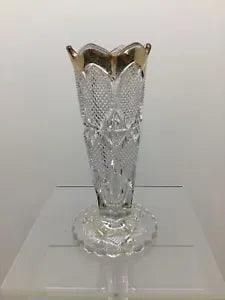 Vintage EAPG US Glass bud vase with gold trim 6??? tall flowers rose carnation