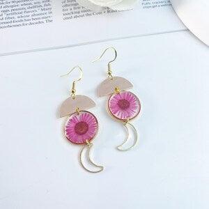 Dried Sunflower Earrings | Handmade Daisy Earrings With Moon | Pressed Flower Jewelry | Gold Resin Dangle Earrings | Gift For Her