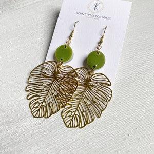 Gold leaf earrings large, large leaf earrings, green and gold large statement earrings, lightweight statement earrings, Spring earrings 2023