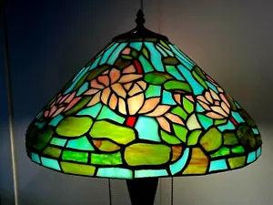Tiffany Style 16" Water Lily Stained Glass Shade Table Lamp