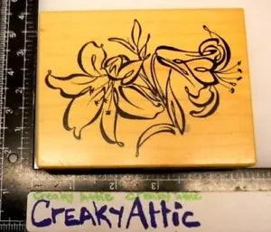 PSX K-2275 LILY LILIES OUTLINE DRAWN FLOWERS RUBBER STAMP RETIRED CREAKYATTIC