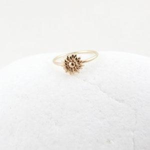 Solid Gold Flower Ring, Floral Design Ring, Sunflower, Cute Gift For Girlfriend, Daisy Ring,Birthday Gift for Daughter, Summer Gift,14K