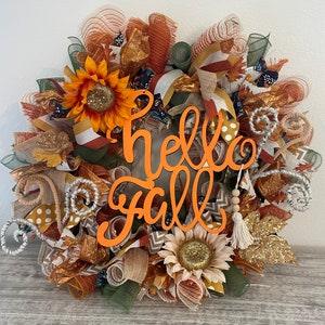 Fall Wreath, Sunflower Wreath, November Wreath, Hello Fall, Autumn Decor, Front Door Wreath for Fall Season, Sunflower Home Decor, Burlap