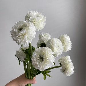 Artificial Ranunculus Flower Stem - High Quality Faux Floral / Wedding / Home Decoration / DIY / Gifts / White