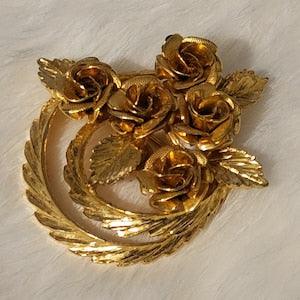 Vintage Coro Gold Tone Rose Brooch With Flower Bouquet, Vintage Brooch, Vintage Pin, Vintage Jewelry, Gift for Her, Coro Jewelry, Stunning