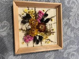 Vintage 3D Dried Flowers In Beautiful Wooden Frame Wall Hanging