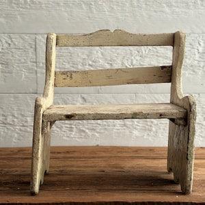 Charming antique primitive small chair, bench or plant stand, with its original green and white paint, from Quebec, Canada