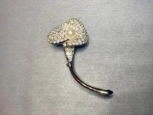Napier Gold Plated Rhinestone w/ Center Faux Pearl Calla Lily Brooch Jewelry