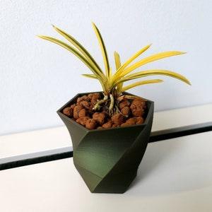 Self Watering Planter Pot, 3D Printed