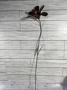 Yard Art Cahaba Lily Metal Bronze Looking Flower W/ Glass Ball 24???