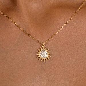 14K Gold Sun Necklace, Summer Jewelry, Sunflower Pendant, Summer Necklace, 14K Gold Summer Pendant, Dainty Sun Necklace, Summer Gift Idea