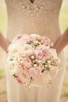Pennsylvania Vintage Wedding from The Wedding Artist??s Collective Flower Delivery