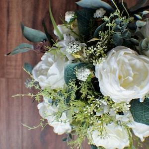 Beautiful wildflower bouquet, field flower bouquet, wedding bouquet, bridal bouquet, wedding flowers, boho bouquet, white bouquet, greenery