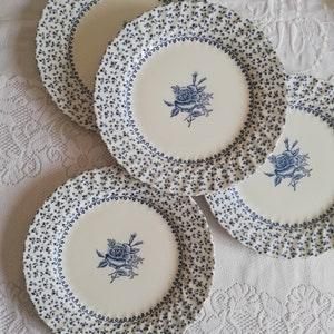 Ironstone Rose Bouquet Plate Johnson Bros Blue transferware / Assiette Rose Bouquet Johnson Bros