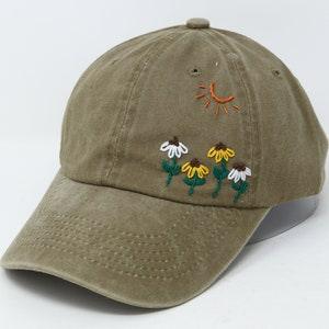 Hand Embroidered Sunflower Daisy Flower Wash Cotton Baseball Hat, Curved Brim Dad Hat, Colorful Summer Cap beige