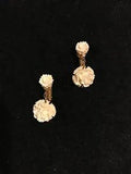 1 3/8??? UNSIGNED VINTAGE White Celluloid Floral Carnation EARRINGS Gold Tone Clip