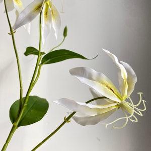 3 Heads Faux Flame Lily - 3D Printing Artificial Flower / Vase / Wedding / Home Decoration / Gifts / White