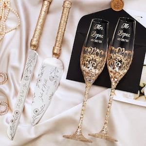Wedding gifts for bride and groom Silver Champagne flutes sunflower, wedding anniversary gift Engraved Toasting flutes Cake cutting server