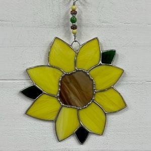 STAINED GLASS SUNFLOWER - glass art - stained glass window hangings - sunflower suncatcher