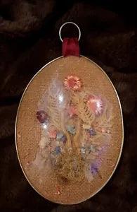 Vtg Large Dried Flowers Framed Domed Convex Bubble Glass Metal Frame 12" x 7"