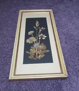 VINTAGE PHOTO FRAME DRIED FLOWER UNDER CLEAR GLASS W HOOK