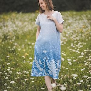 Casual linen dress with ombre blue floral meadow print, short sleeve A-line flowy loose linen midi sundress / READY TO SHIP