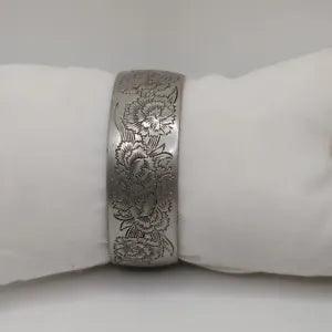 ELEGANT KIRK STIEFF BOLD COUTURE ENGRAVED CARNATION PEWTER 900-1 CUFF BRACELET