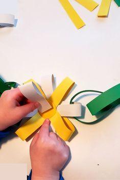 Paper Daisy Chain Craft | 10 Minute Craft Series - WhimsyRoo Flower Delivery