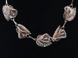 Silver Filigree Dainty Lily Flower Handmade Vintage Chain 21" Necklace