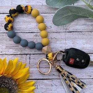 Sunflower Keychain Sunflower Gift for Sunflower Lover Yellow Sunflower Gift for Mom Gift for Best Friend Sunflower Gift Sunflower Decor
