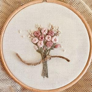 Beginner Embroidery Kit, Easy Embroidery Kit for Beginners, Embroidery, Flower Embroidery kit, Rose Bouquet, Needlepoint kits, DIY