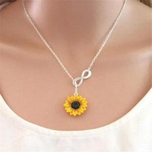 Sunflower Infinity Necklace, Sunflower Necklace, Bridal Sunflower Bridesmaid Necklace