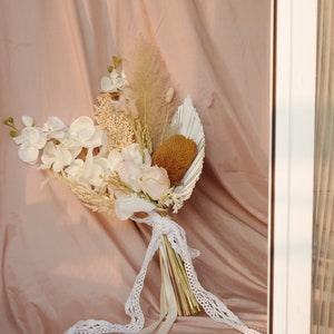 boho white wedding bouquet / bridal bouquet / pampasgrass bouquet / dried flower bouquet / palm leaf bouquet  / white orchid bouquet