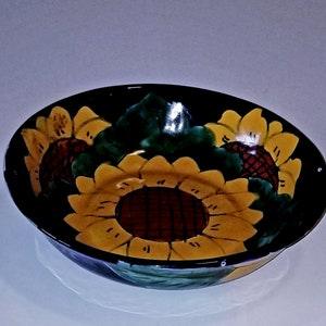 Handpainted Handcrafted pottery Sunflower Cereal Bowl-Soup Bowl-Eatingplate-Dinningplate -Ceramic-Terracotta-Stoneware-Tableware-Dinnerware