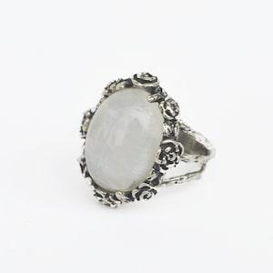 Sterling silver and Moonstone Gemstone, A unisex Ring inspired by a Rose Bouquet. Big Oval Moonstone Ring