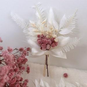Mini dried flower bouquet