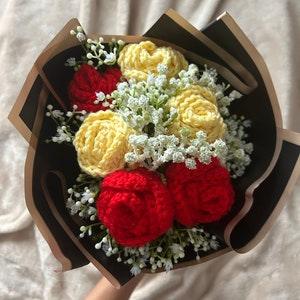 crocheted ??forever flowers?? rose bouquet