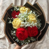crocheted ??forever flowers?? rose bouquet