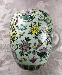 Chinese vase butterfly flowers vintage vase Peonies Lilacs