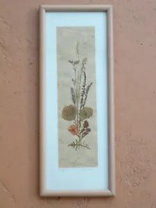 VINTAGE LARGE FRAMED SIGNED  WILDFLOWERS DRY PRESSED FLOWERS WALL ART