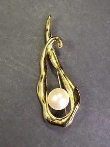 Statement Calla Lily Gold Tone Abstract Metal Pin Brooch w A Faux Cabochon Pearl