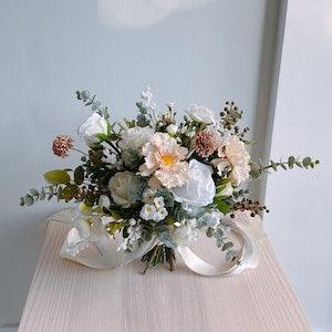 White Silk Bridal Bouquet, Wedding Bouquet, Silk Flower Bouquet