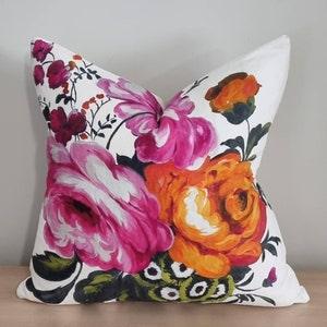 Designers Guild Amrapali Peony & Omega Velvet Cushion Cover 50x50 cm