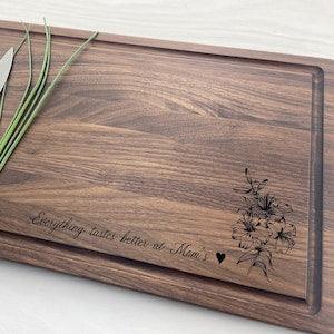 Personalized Cutting Board, Engraved Cutting Board, Mothers Day Gift, Happy Mothers Day, Bouquet of Lilies, Fresh Lilies, Lily Board, 308