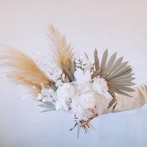 White eternal roses & hydrangea grass boho bouquet / sun palm bouquet/ eternal blossom hydrengea bouquet