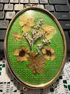 dried flowers oval hanging picture gold Frame