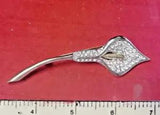 FLOWER New Large LILY Gold - Plated  Brooch with White Rhinestone Crystals